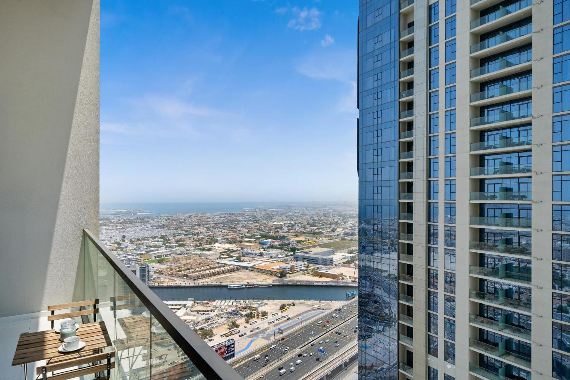 Ferienwohnung 43Rd Floor Stunner Luxe 2Br In Business Bay Dubai Exterior foto